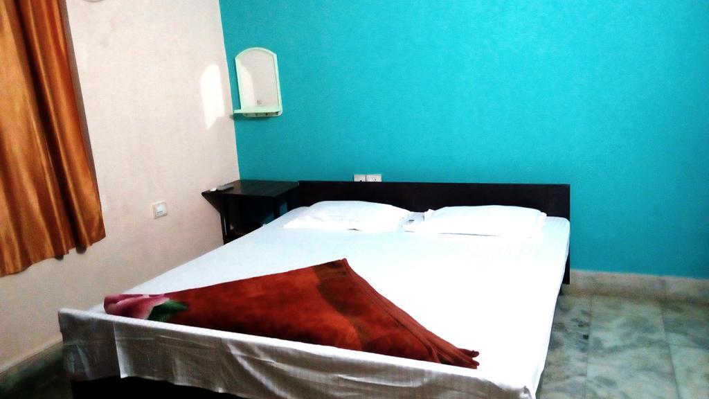 Laughing Buddha Homestay Bhubaneswar Bagian luar foto